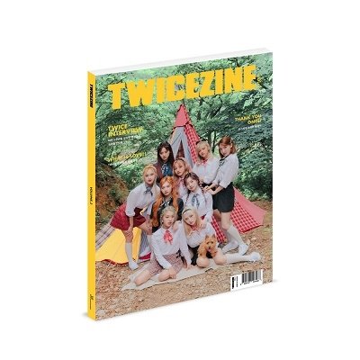 Twicezine Volume 2 - Twice - Bøger - JYP ENTERTAINMENT - 8809757523488 - 30. oktober 2020