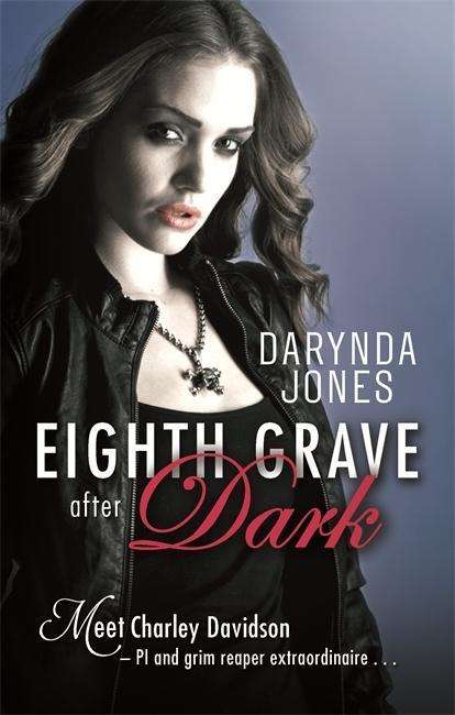 Cover for Darynda Jones · Eighth Grave After Dark: Number 8 in series - Charley Davidson (Paperback Book) (2015)