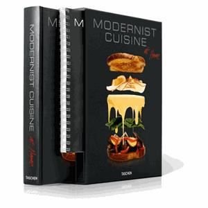Modernist Cuisine at Home French Edition - Nathan Myhrvold - Książki - The Cooking Lab - 9783836546492 - 8 października 2012