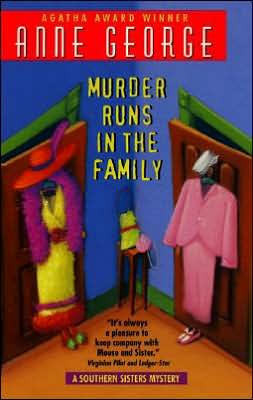 Cover for Anne George · Murder Runs in the Family (Paperback Bog) [Reissue edition] (2001)