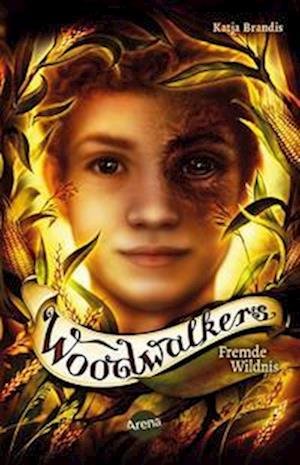 Cover for Katja Brandis · Woodwalkers (4). Fremde Wildnis (Bog) (2022)