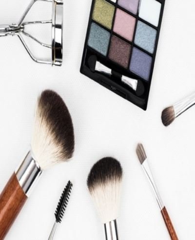 Cover for Diva Queen Beauty Blogger Influencer · Glamorous Makeup Chart (Taschenbuch) (2019)