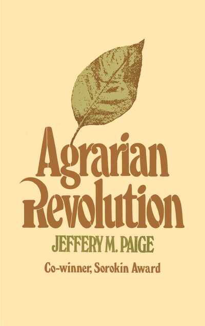 Cover for Jeffrey M. Paige · Agrarian Revolution (Taschenbuch) (1978)