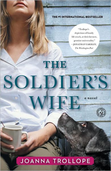 Cover for Joanna Trollope · The Soldier's Wife: A Novel (Taschenbuch) (2012)