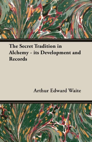 Cover for Arthur Edward Waite · The Secret Tradition in Alchemy - Its Development and Records (Paperback Book) (2013)