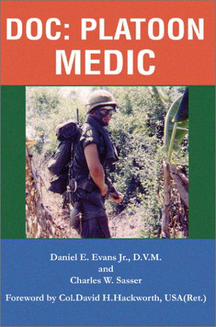 Cover for Charles W. Sasser · Doc: Platoon Medic (Paperback Book) (2002)