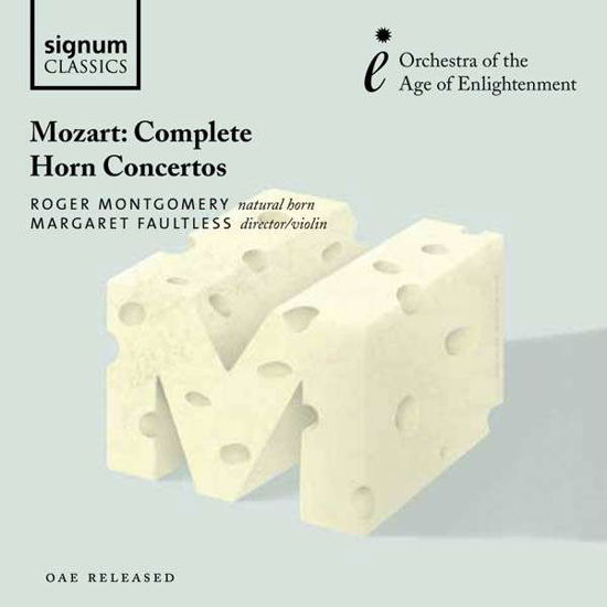 Complete Horn Concertos - Wolfgang Amadeus Mozart - Musiikki - SIGNUM - 0635212034521 - perjantai 31. tammikuuta 2014