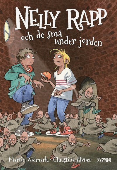 Cover for Martin Widmark · Nelly Rapp - monsteragent: Nelly Rapp och de små under jorden (Innbunden bok) (2016)