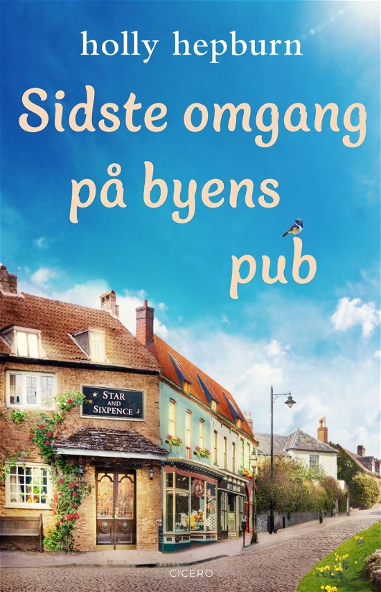 Cover for Holly Hepburn · Sidste omgang på byens pub (Sewn Spine Book) [1º edição] (2023)
