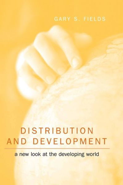 Cover for Gary S. Fields · Distribution and Development (Paperback Book) (2002)