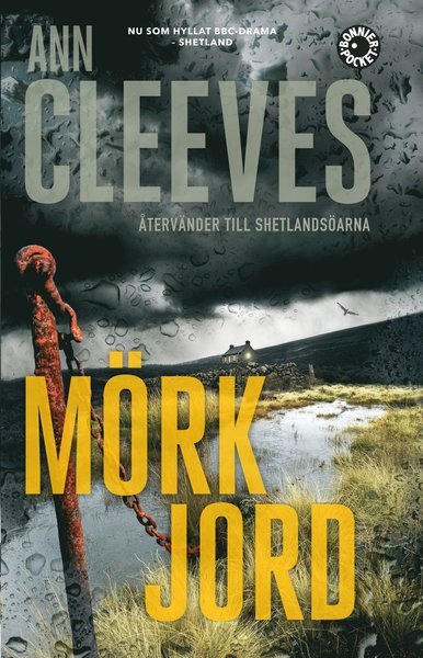 Cover for Ann Cleeves · Andra Shetlandskvartetten: Mörk jord (Paperback Book) (2017)