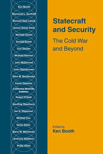 Cover for Ken Booth · Statecraft and Security: The Cold War and Beyond (Hardcover Book) (1998)