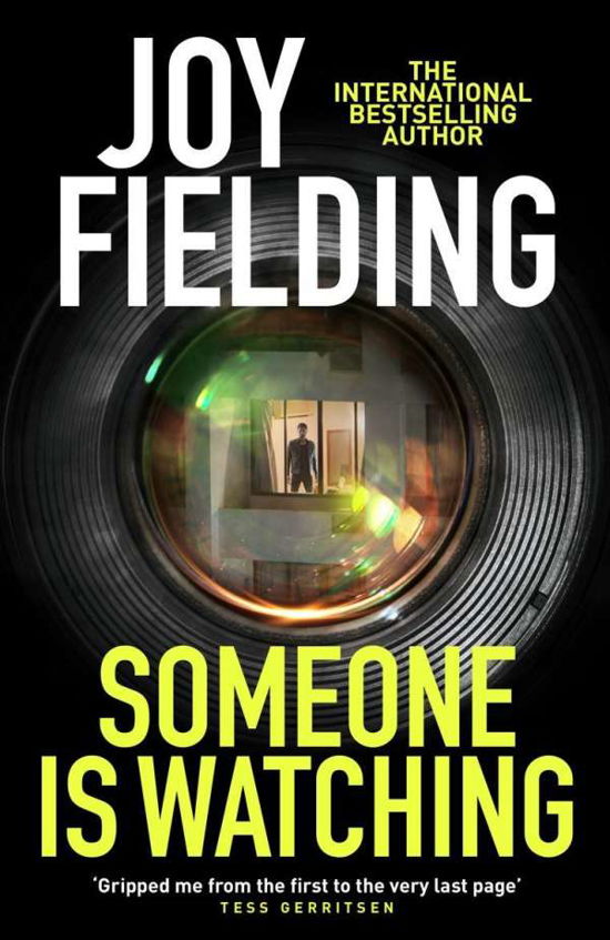 Cover for Fielding · Someone is Watching (Bok) (2016)