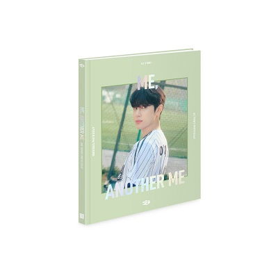 Cover for Sf9 · Me Another Me (Jae Yoon's Photo Essay) (Buch) (2022)