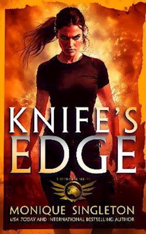 Cover for Monique Singleton · Knife's Edge: A dark urban fantasy - Primal Series (Paperback Book) (2025)