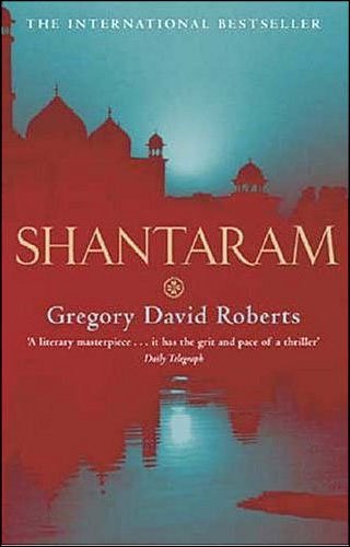 Cover for Gregory David Roberts · Shantaram: Now a major Apple TV+ series starring Charlie Hunnam (Taschenbuch) [Paperback] (2005)