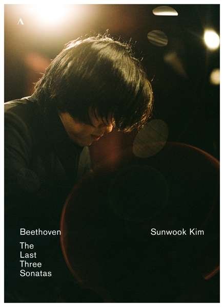 Beethoven: the Last Three Sonatas - Sunwook Kim - Films - ACCENTUS - 4260234832549 - 7 mei 2021