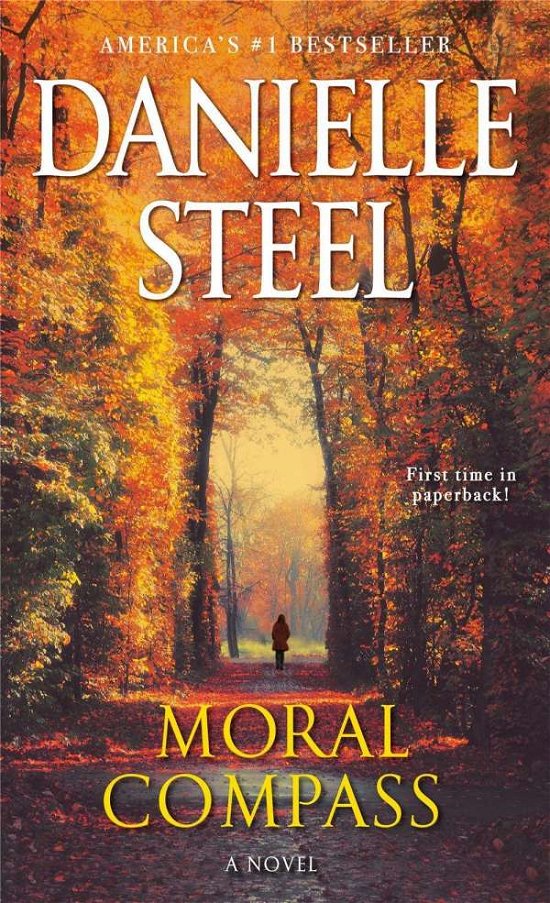 Cover for Danielle Steel · Moral Compass: A Novel (Paperback Book) (2020)