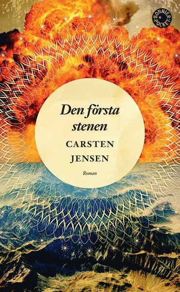 Cover for Carsten Jensen · Den första stenen (Pocketbok) (2017)