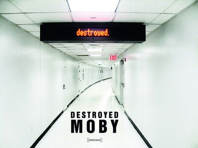 Cover for Moby · Moby: Destroyed. Ediz. Multilingue. Con CD Audio (Bok)