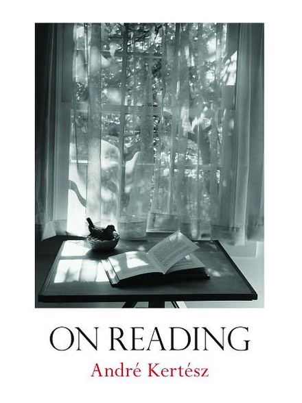 On Reading - Andre Kertesz - Livros - WW Norton & Co - 9780393066562 - 4 de julho de 2008