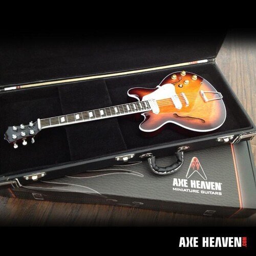 Axe Heaven Mini Guitar Black Guitar Case (MERCH) (2021)