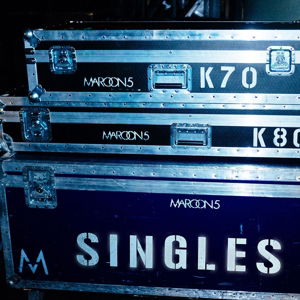 Singles - Maroon 5 - Music - INTERSCOPE - 0602547545565 - October 16, 2015