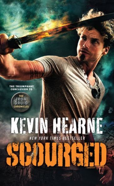 Cover for Kevin Hearne · Scourged - The Iron Druid Chronicles (Paperback Book) (2018)