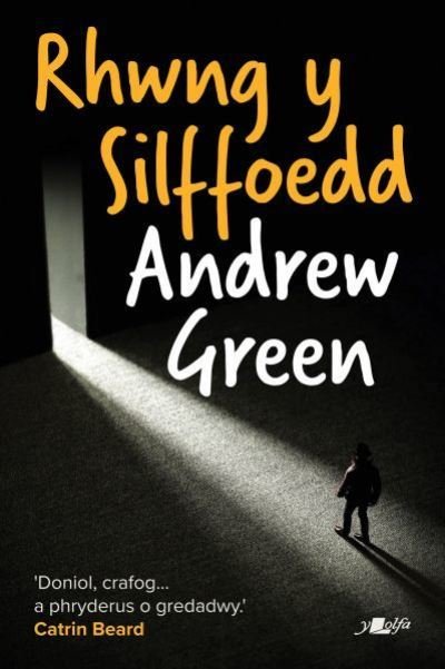 Cover for Andrew Green · Rhwng y Silffoedd (Paperback Book) (2020)