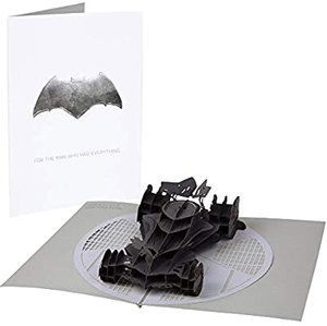 DC Comics: Batmobile Pop-Up Card - Insight Editions - Książki - Insight Editions - 9781682983577 - 8 listopada 2018