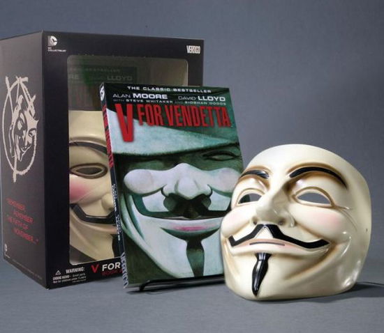 Cover for Moore · V For Vendetta,Deluxe Collector (Book) (2012)