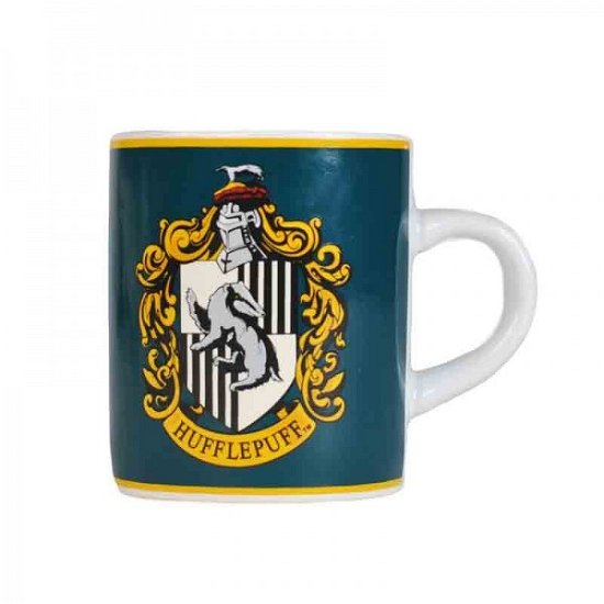Hufflepuff Crest (Mug) - Harry Potter - Merchandise - HALF MOON BAY - 5055453448584 - 