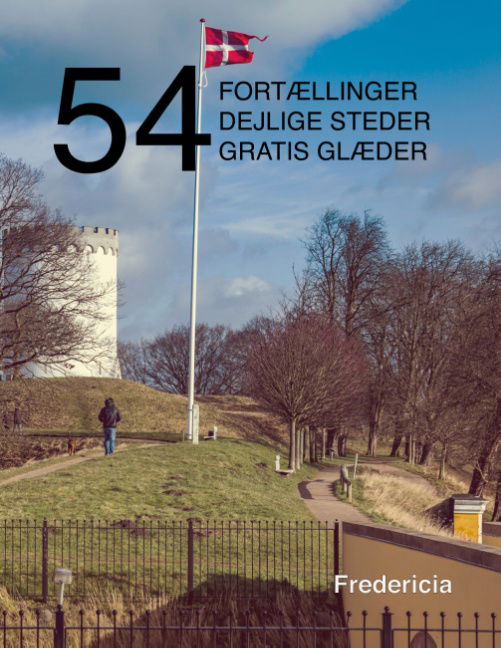 Cover for Kenneth Jensen · 54 fortællinger, dejlige steder og gratis glæder (Pocketbok) [1. utgave] (2020)