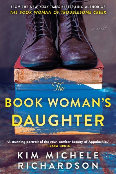 Cover for Kim Michele Richardson · The Book Woman's Daughter: A Novel (Taschenbuch) (2022)