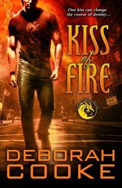 Cover for Deborah Cooke · Kiss of Fire (Paperback Book) (2018)