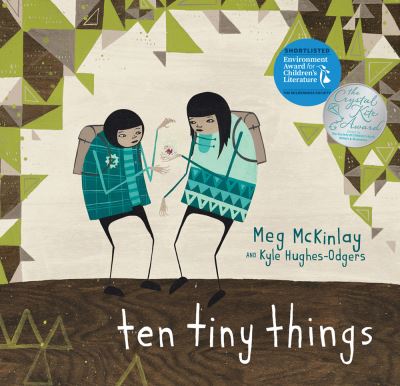 Cover for Meg McKinlay · Ten Tiny Things (Taschenbuch) (2021)