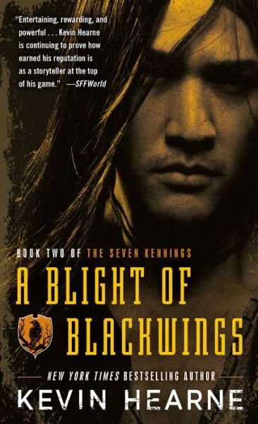 A Blight of Blackwings - The Seven Kennings - Kevin Hearne - Böcker - Random House Worlds - 9780345548597 - 29 september 2020
