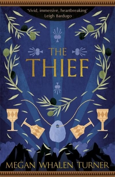 The Thief: The first book in the Queen's Thief series - Queen's Thief - Megan Whalen Turner - Książki - Hodder & Stoughton - 9781529387599 - 5 maja 2022