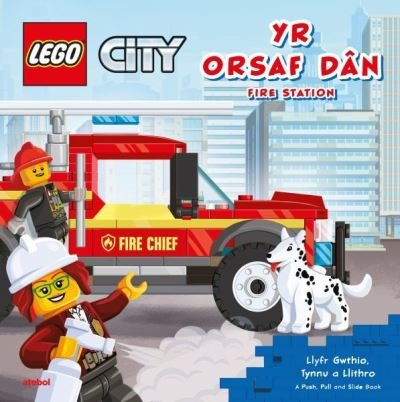 Cover for Atebol · Lego City: Orsaf Dan, Yr / Fire Station (Hardcover Book) [Bilingual edition] (2022)