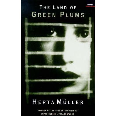 Cover for Muller, Herta (Y) · The Land Of Green Plums (Paperback Book) (1999)