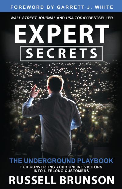 Expert Secrets - Russell Brunson - Książki - Hay House Inc - 9781401970604 - 9 sierpnia 2022