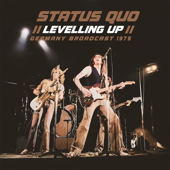 Cover for Status Quo · Levelling Up (LP) (2024)