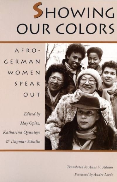 Cover for Showing Our Colors: Afro-German Women Speak Out (Paperback Book) (1991)