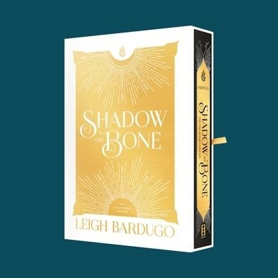 Shadow and Bone: The Collector's Edition - The Shadow and Bone Trilogy - Leigh Bardugo - Livros - Henry Holt and Co. (BYR) - 9781250781611 - 10 de novembro de 2020