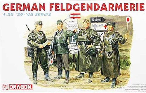 Cover for Dragon · 1/35 German Feldgendarmerie (Leketøy)