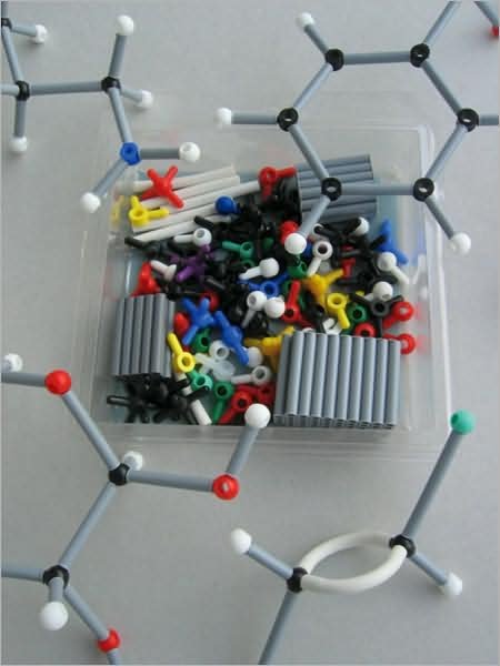 Cover for Wiley-vch · ORBIT Molekülbaukasten Chemie,Basis-Set (Buch)