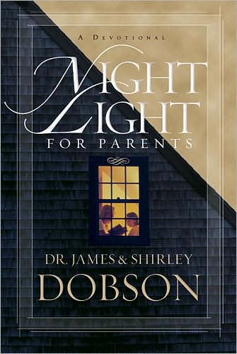 Night Light For Parents - James Dobson - Bücher - Tyndale House Publishers - 9781414320618 - 2011