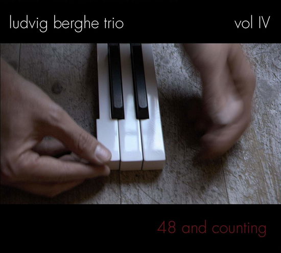 Vol IV - Ludvig Berghe Trio - Musik - MOSEROBIE - 7320470087619 - 7. Dezember 2010