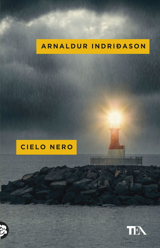 Cover for Arnaldur Indriðason · Cielo Nero. I Casi Dell'ispettore Erlendur Sveinsson #08 (Book)