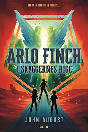 Cover for John August · Arlo Finch: Arlo Finch i skyggernes rige (3) (Bound Book) [1st edition] (2020)